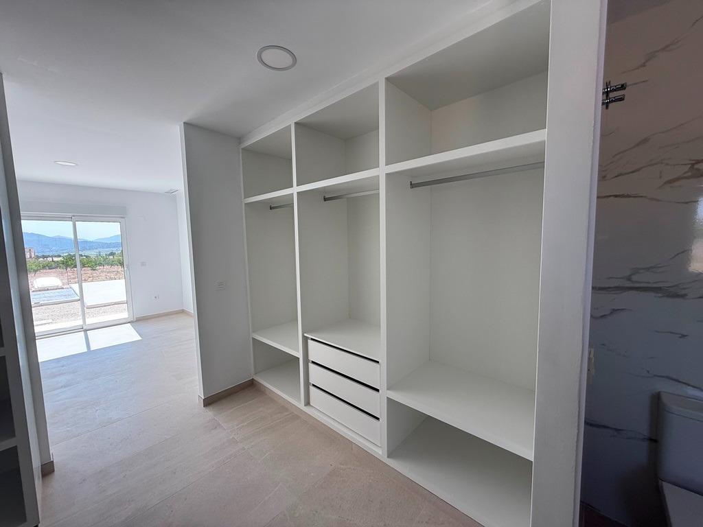 For sale - 3 Bedroom 2 Bathroom Villa in Pinoso - Camino Del Prado  - Alicante
