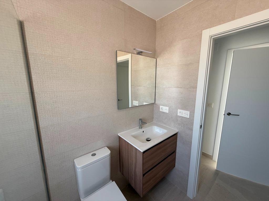 For sale - 3 Bedroom 2 Bathroom Villa in Pinoso - Camino Del Prado  - Alicante
