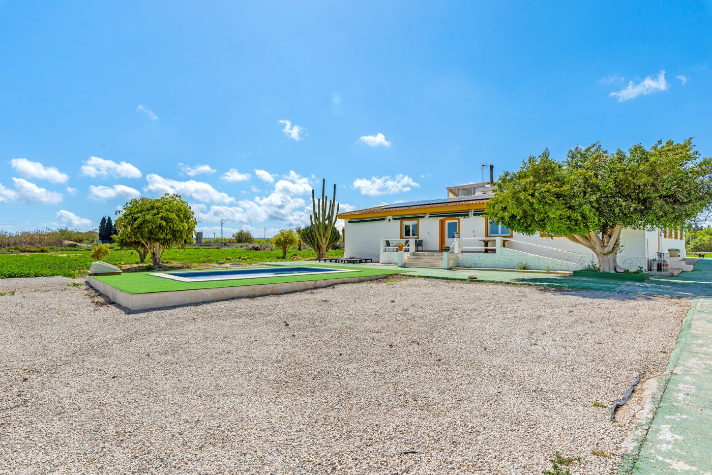 For sale - 6 Bedroom 3 Bathroom Villa in Los Montesinos - Los Montesinos  - Alicante