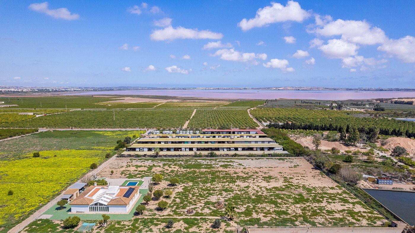 For sale - 6 Bedroom 3 Bathroom Villa in Los Montesinos - Los Montesinos  - Alicante