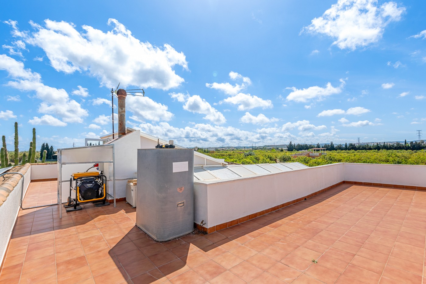 For sale - 6 Bedroom 3 Bathroom Villa in Los Montesinos - Los Montesinos  - Alicante