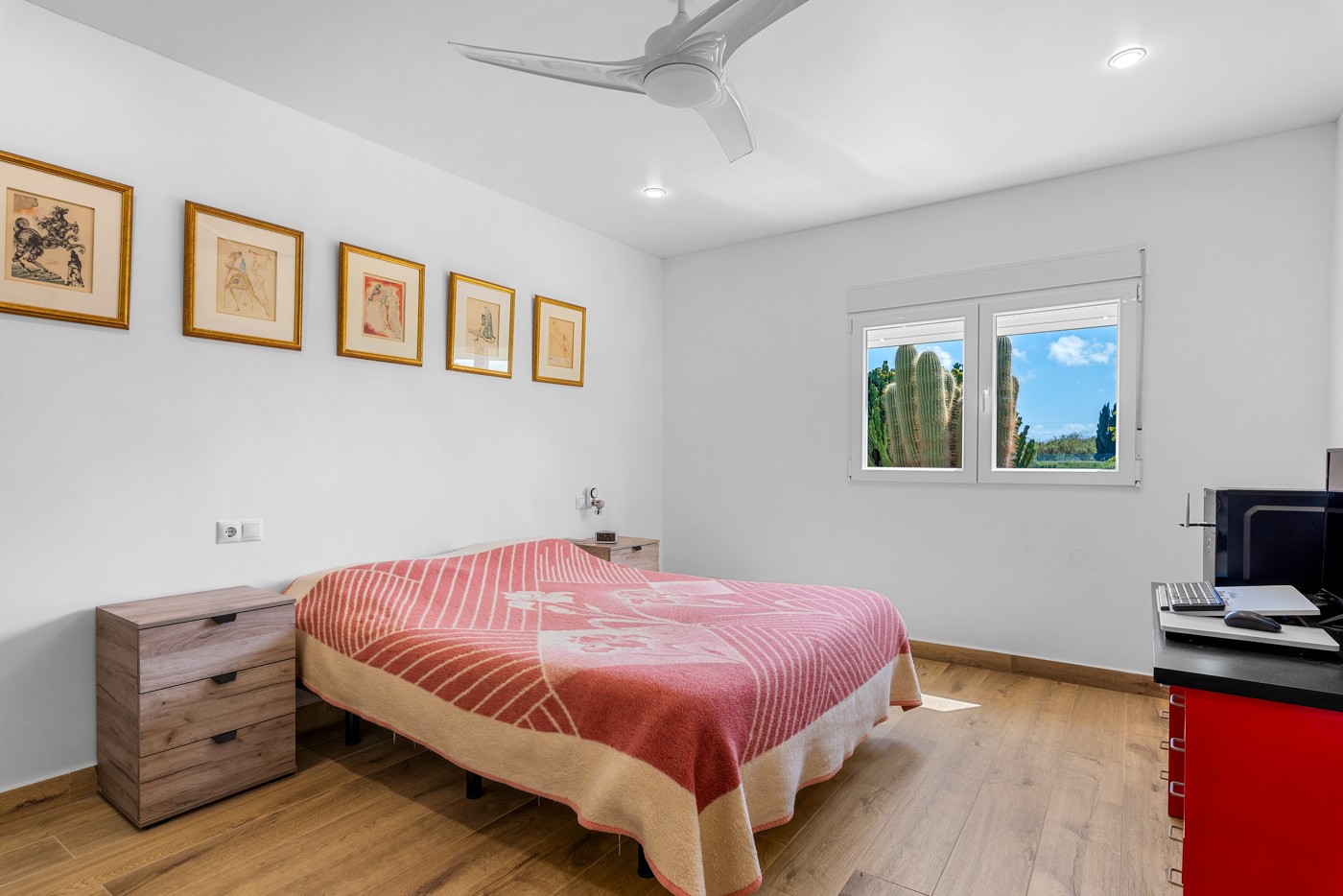 For sale - 6 Bedroom 3 Bathroom Villa in Los Montesinos - Los Montesinos  - Alicante