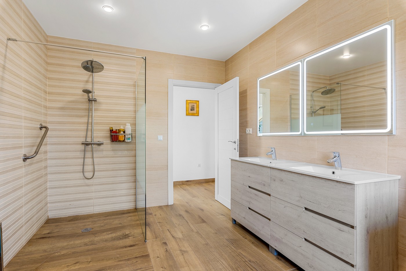 For sale - 6 Bedroom 3 Bathroom Villa in Los Montesinos - Los Montesinos  - Alicante