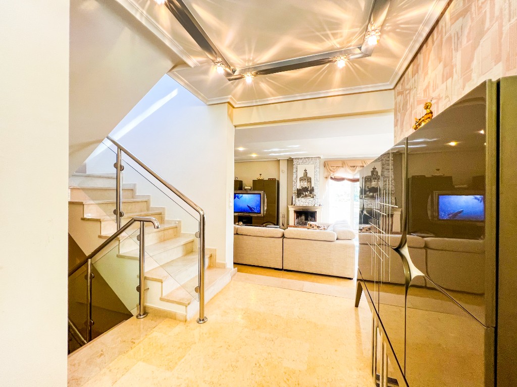 For sale - 5 Bedroom 4 Bathroom Villa in La Mata - La Mata  - Alicante