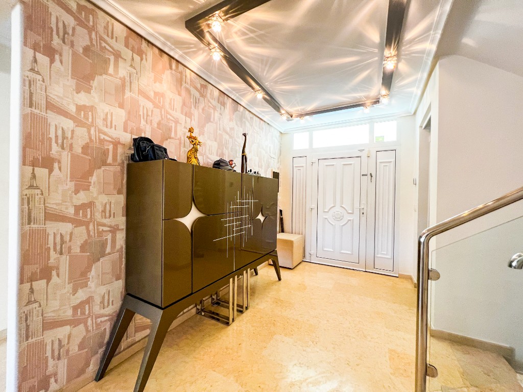 For sale - 5 Bedroom 4 Bathroom Villa in La Mata - La Mata  - Alicante