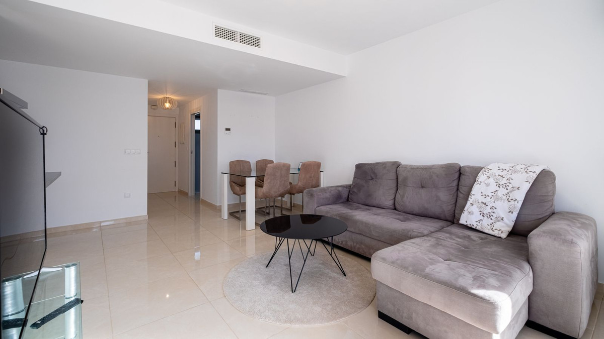 For sale - 2 Bedroom 2 Bathroom Apartment - Middle Floor Apartment in Orihuela - Villamartin  - Alicante