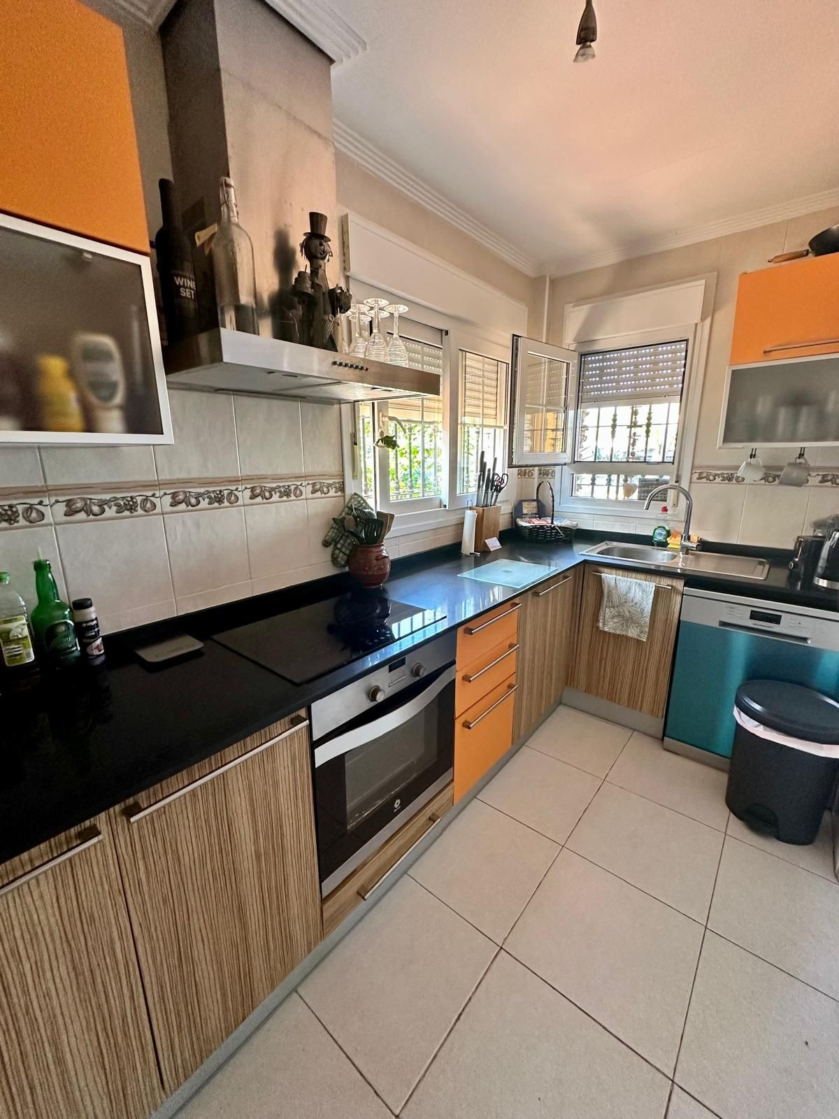 For sale - 3 Bedroom 3 Bathroom Detached Villa in Los Montesinos - Los Montesinos Centro  - Alicante