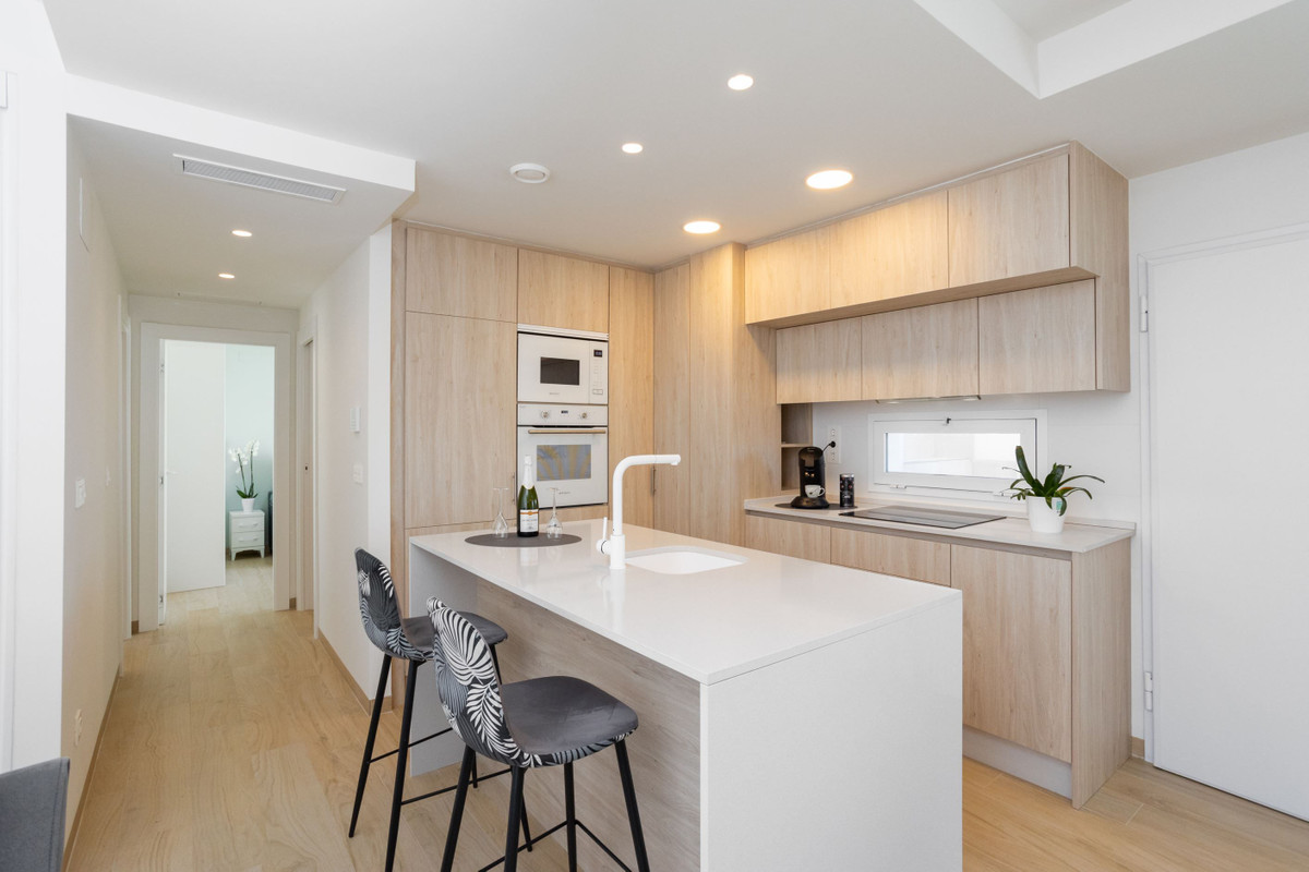 For sale - 2 Bedroom 2 Bathroom Apartment - Top Floor Apartment in Orihuela - Villamartin  - Alicante