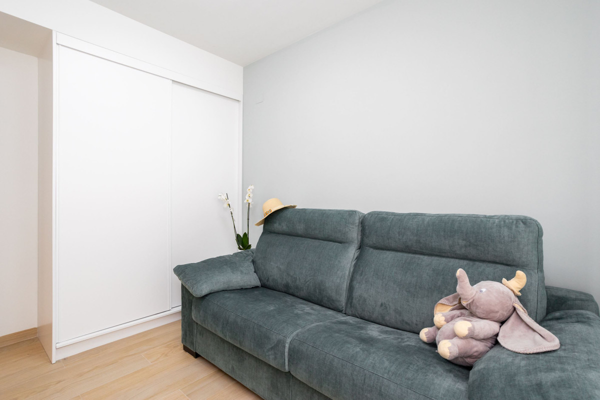 For sale - 2 Bedroom 2 Bathroom Apartment - Top Floor Apartment in Orihuela - Villamartin  - Alicante