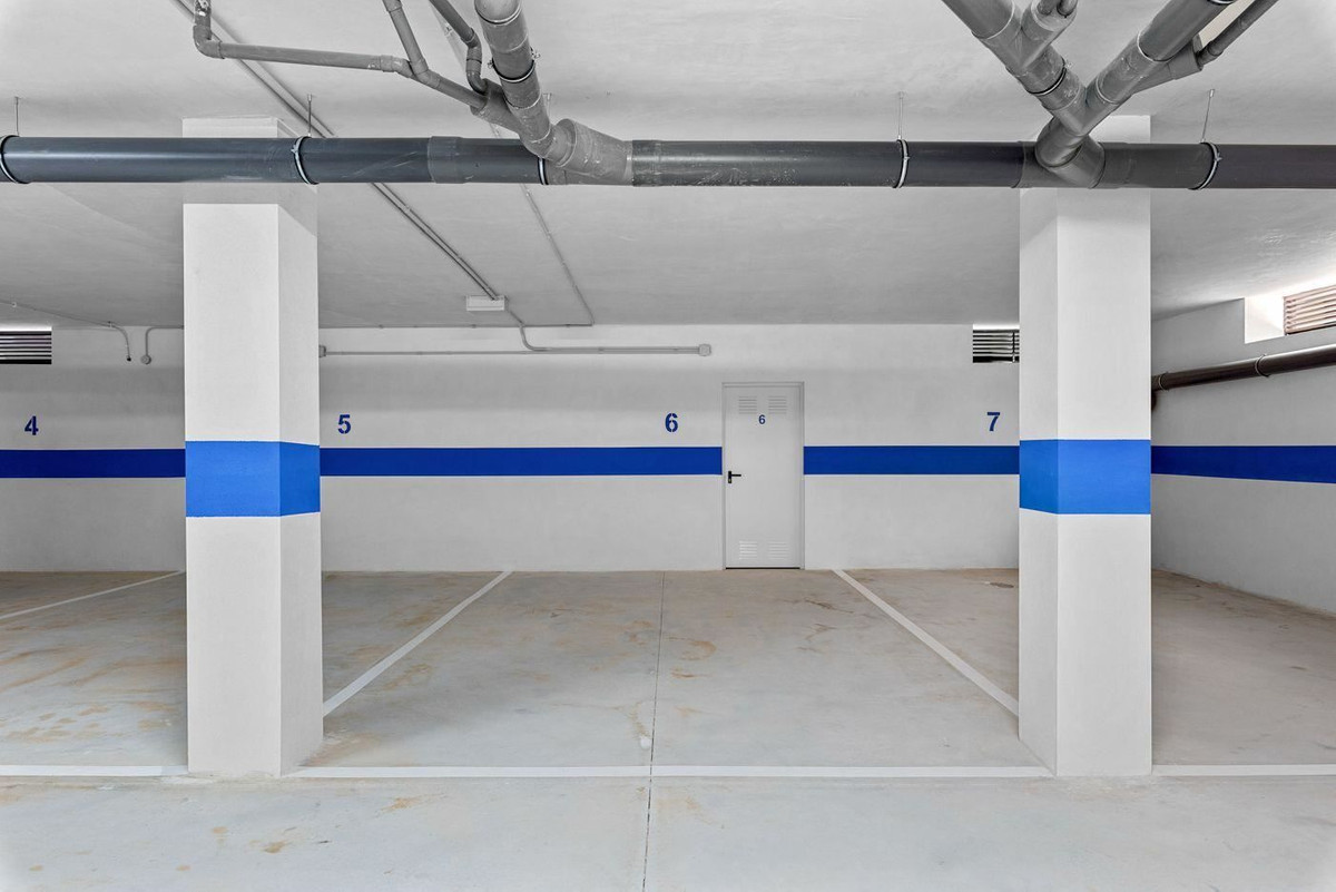 For sale - 2 Bedroom 2 Bathroom Apartment - Middle Floor Apartment in Orihuela - Villamartin  - Alicante