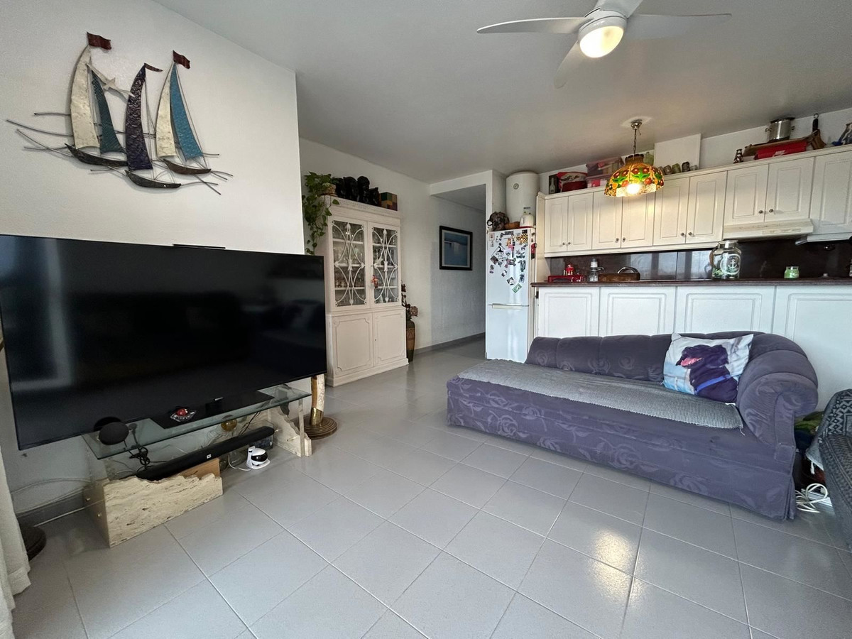 For sale - 3 Bedroom 2 Bathroom Apartment - Middle Floor Apartment in Orihuela - Playa Flamenca  - Alicante