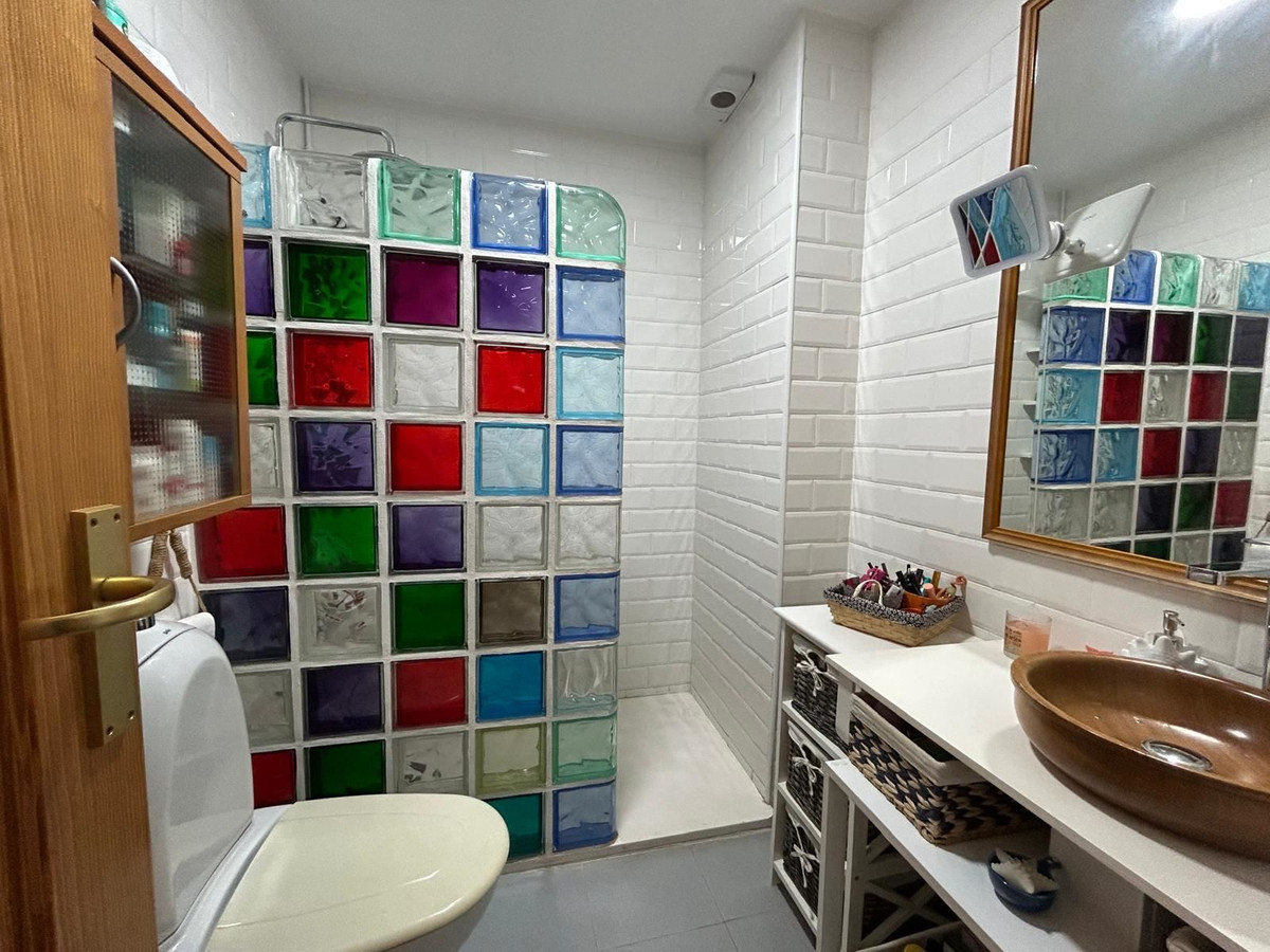 For sale - 3 Bedroom 2 Bathroom Apartment - Middle Floor Apartment in Orihuela - Playa Flamenca  - Alicante