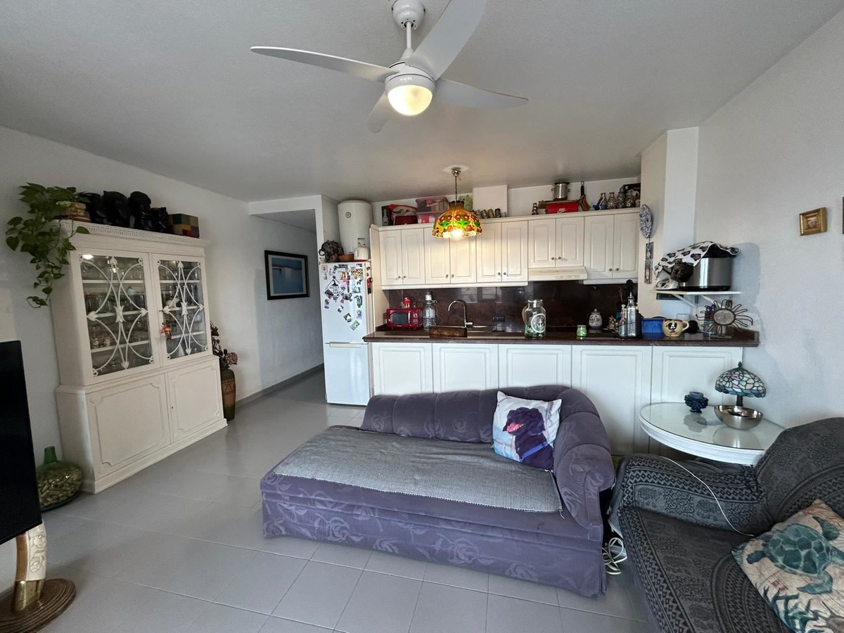 For sale - 3 Bedroom 2 Bathroom Apartment - Middle Floor Apartment in Orihuela - Playa Flamenca  - Alicante