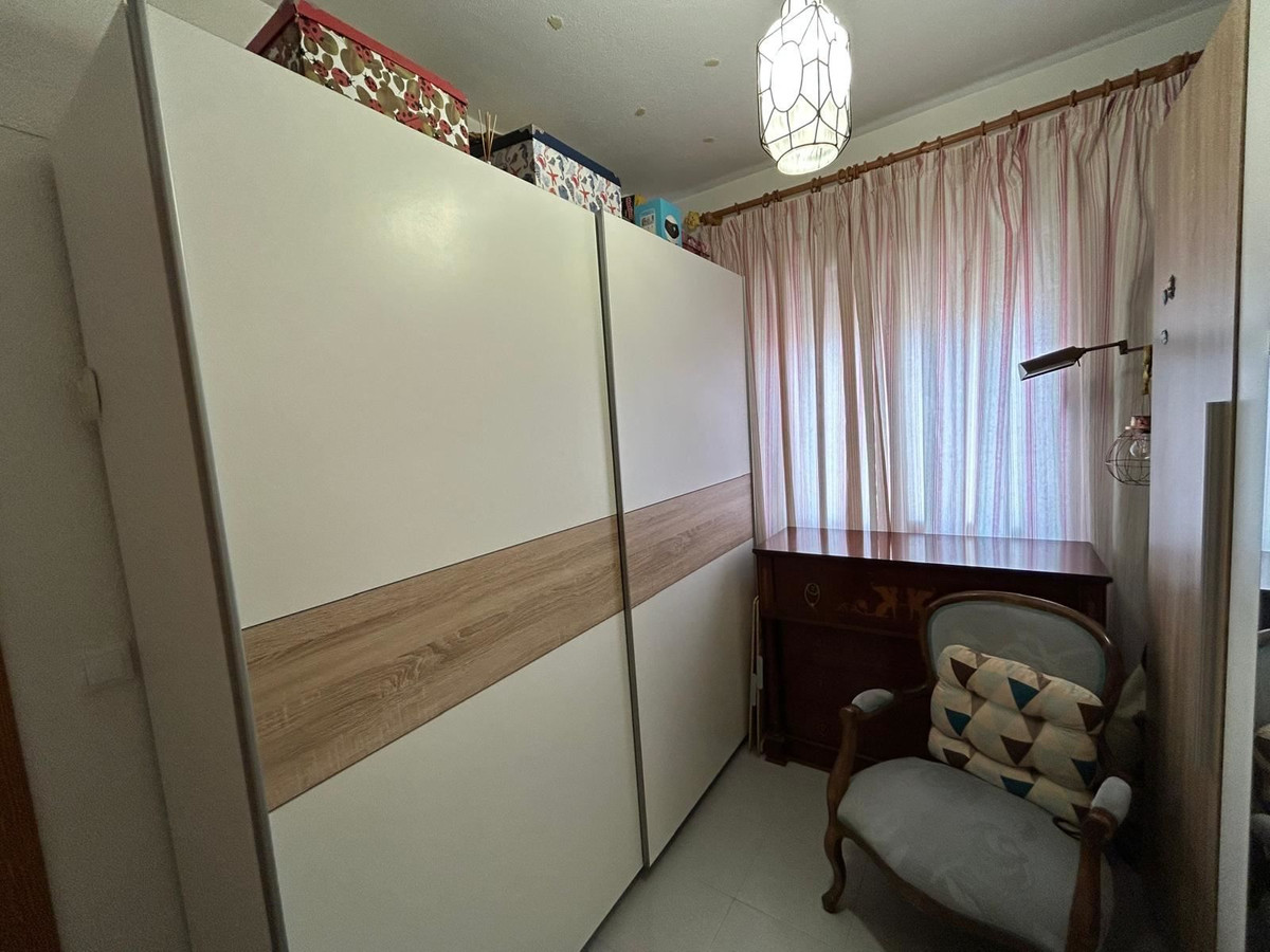 For sale - 3 Bedroom 2 Bathroom Apartment - Middle Floor Apartment in Orihuela - Playa Flamenca  - Alicante