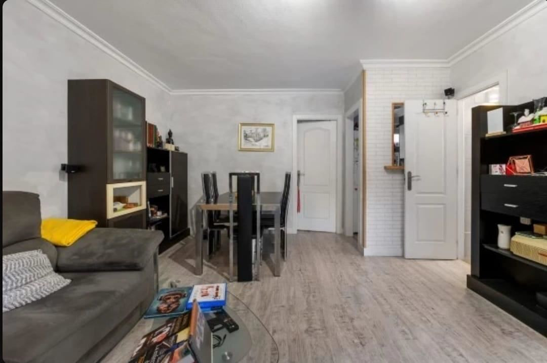 For sale - 3 Bedroom 2 Bathroom House - Townhouse in Torrevieja - Torrevieja Centro  - Alicante