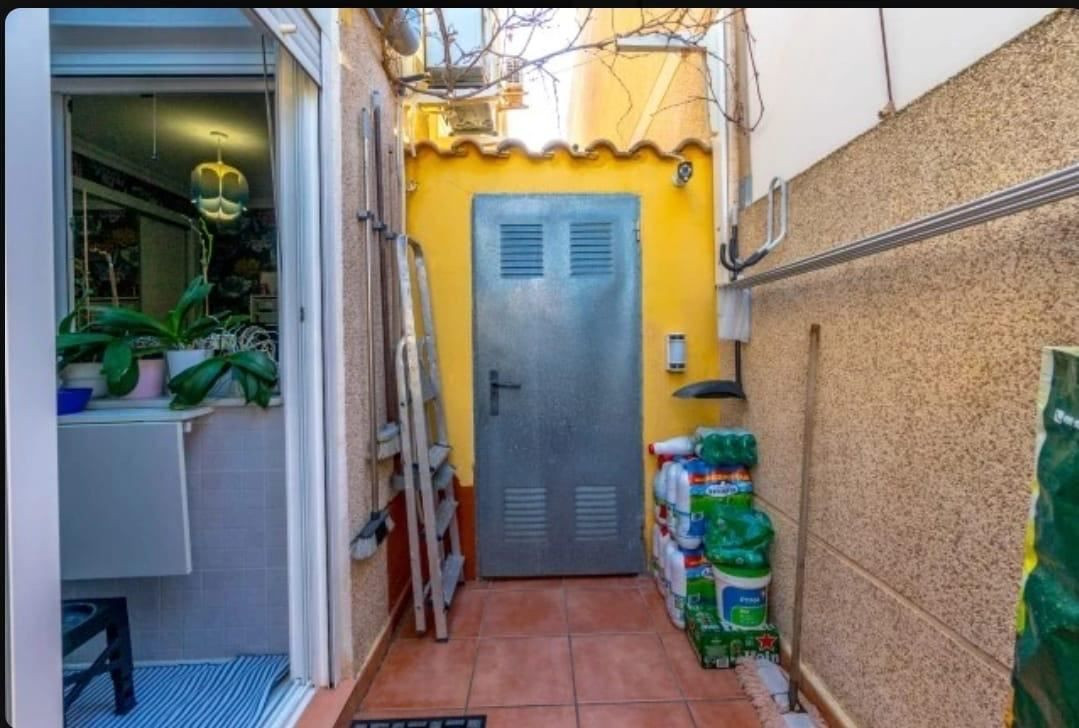 For sale - 3 Bedroom 2 Bathroom House - Townhouse in Torrevieja - Torrevieja Centro  - Alicante