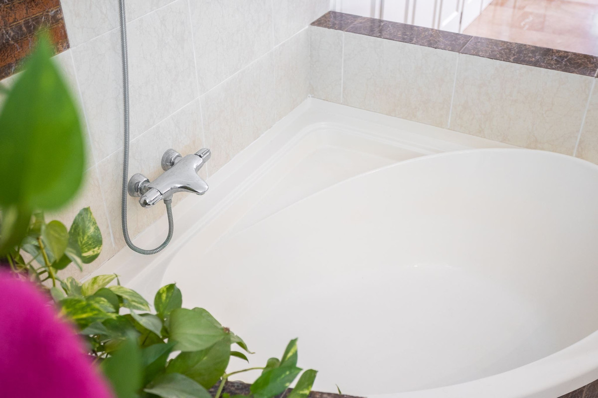 For sale - 4 Bedroom 4 Bathroom House - Detached Villa in Torrevieja - Torrevieja Centro  - Alicante