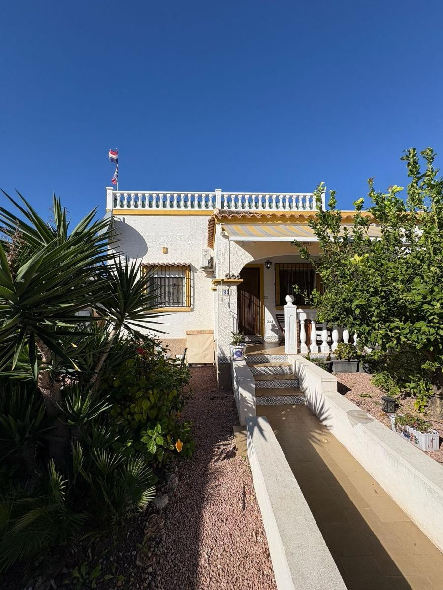 For sale - 3 Bedroom 1 Bathroom House - Semi-Detached House in San Fulgencio - San Fulgencio Centro  - Alicante