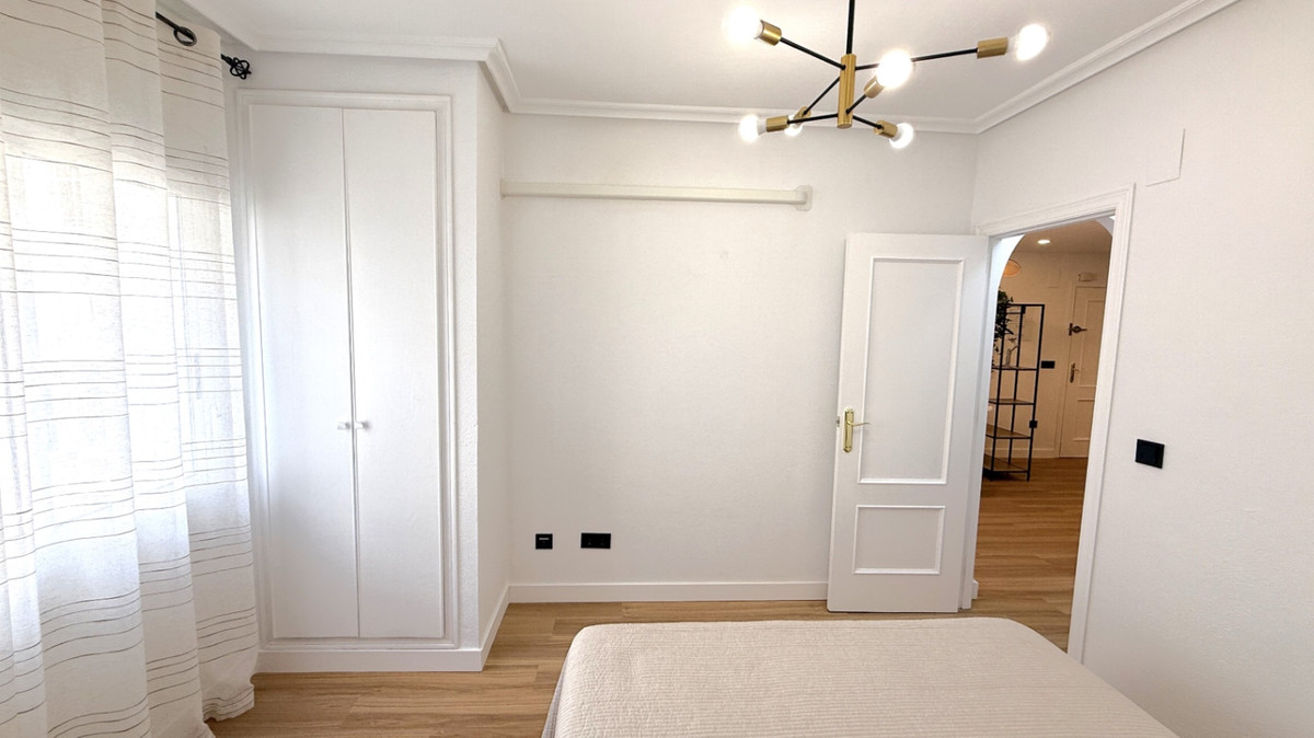 For sale - 2 Bedroom 1 Bathroom Apartment - Ground Floor Apartment in Torrevieja - Torrevieja Centro  - Alicante