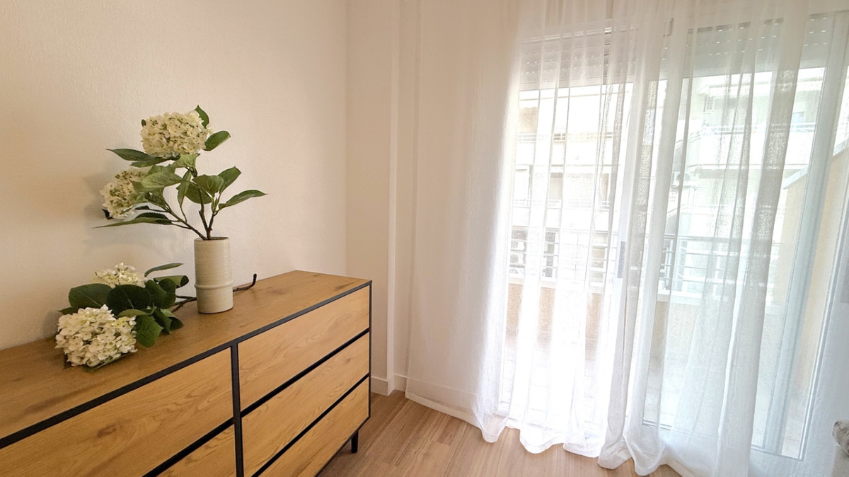 For sale - 2 Bedroom 1 Bathroom Apartment - Ground Floor Apartment in Torrevieja - Torrevieja Centro  - Alicante
