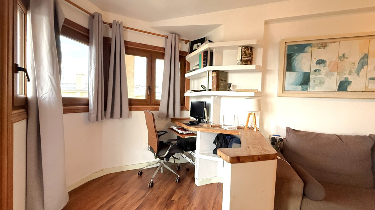 For sale - 1 Bedroom 1 Bathroom Apartment - Ground Floor Apartment in Torrevieja - Torrevieja Centro  - Alicante