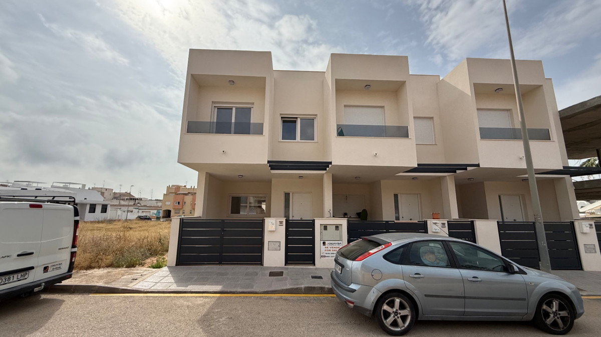 For sale - 3 Bedroom 2 Bathroom Apartment - Duplex in Pilar de la Horadada - Pilar de la Horadada Centro  - Alicante