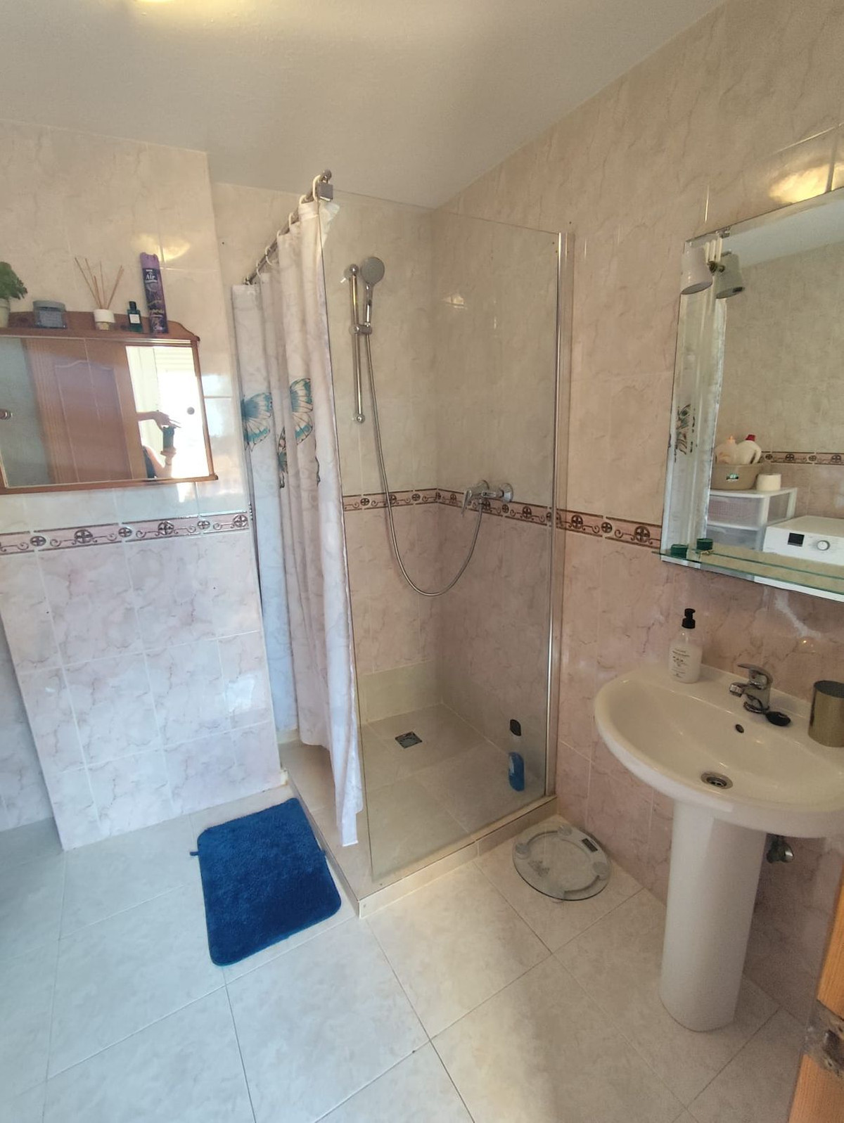 For sale - 7 Bedroom 4 Bathroom House - Detached Villa in San Miguel de Salinas - San Miguel de Salinas Centro  - Alicante