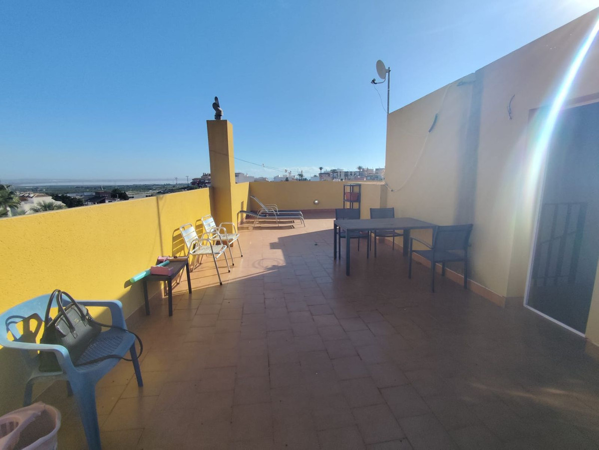 For sale - 7 Bedroom 4 Bathroom House - Detached Villa in San Miguel de Salinas - San Miguel de Salinas Centro  - Alicante