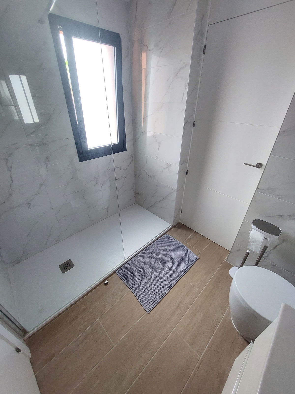 For sale - 2 Bedroom 2 Bathroom  Apartment in Villamartin - Orihuela Costa  - Alicante