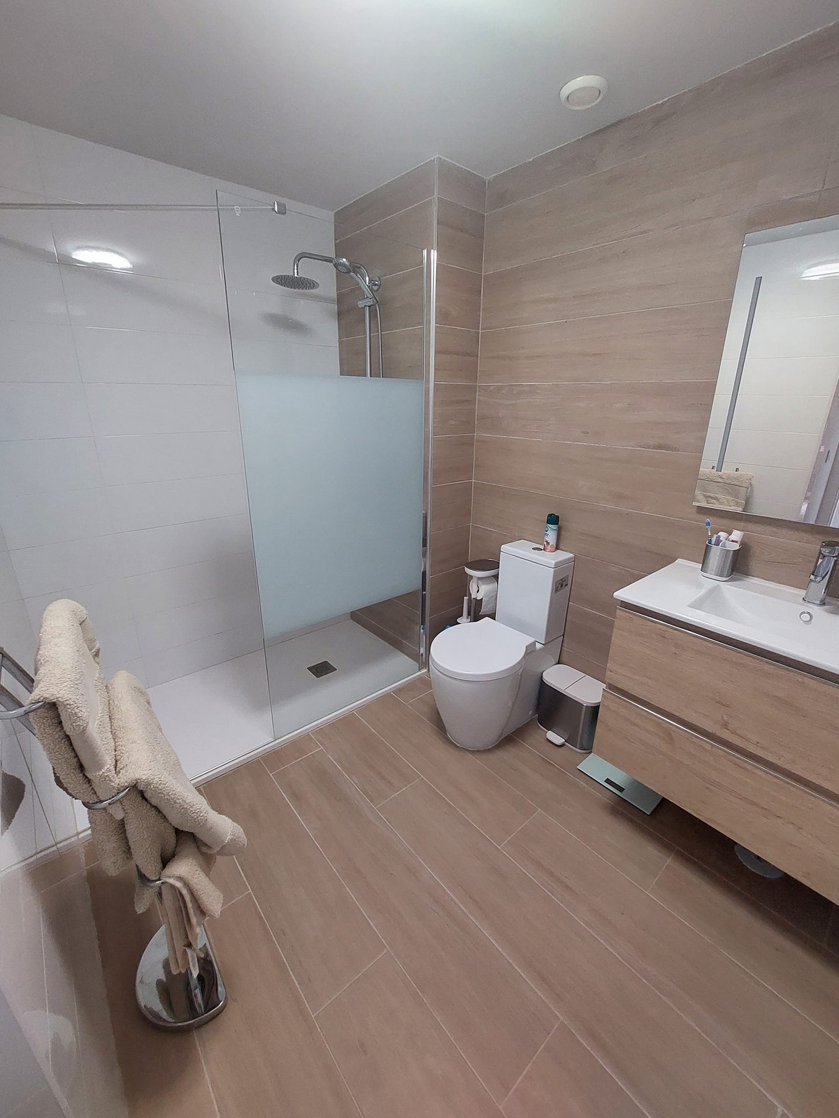 For sale - 2 Bedroom 2 Bathroom  Apartment in Villamartin - Orihuela Costa  - Alicante