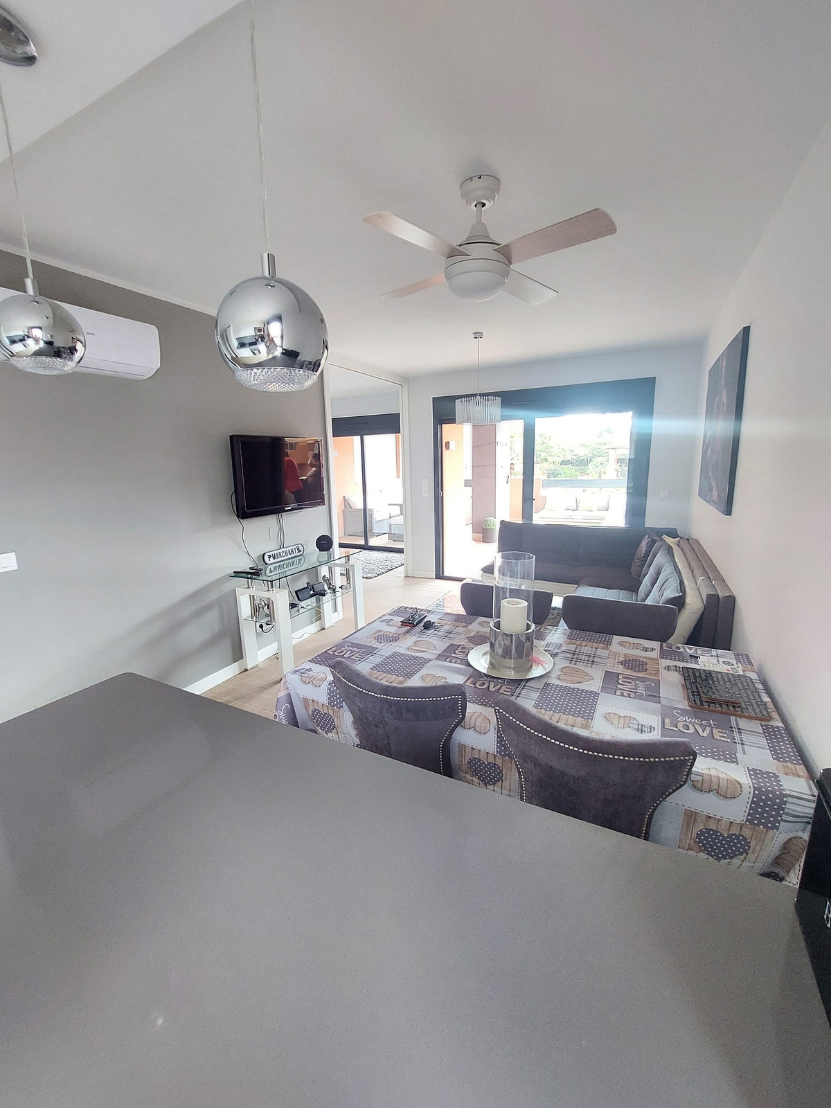 For sale - 2 Bedroom 2 Bathroom Apartment - Middle Floor Apartment in Orihuela - Orihuela Costa  - Alicante