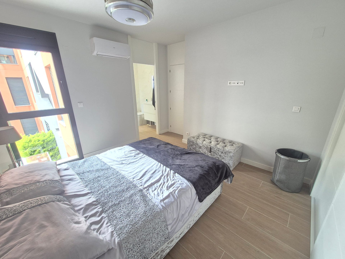 For sale - 2 Bedroom 2 Bathroom  Apartment in Villamartin - Orihuela Costa  - Alicante