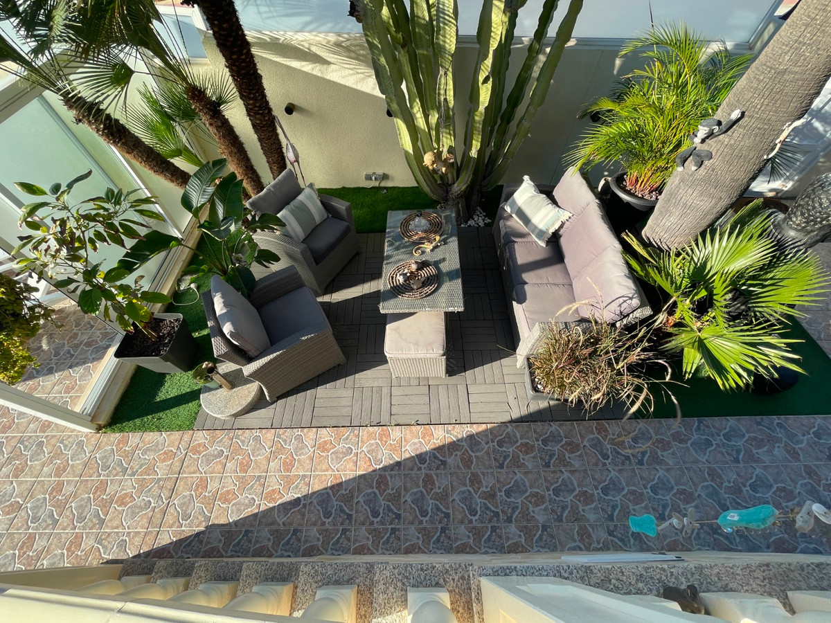 For sale - 5 Bedroom 3 Bathroom House - Detached Villa in Rojales - Benimar  - Alicante