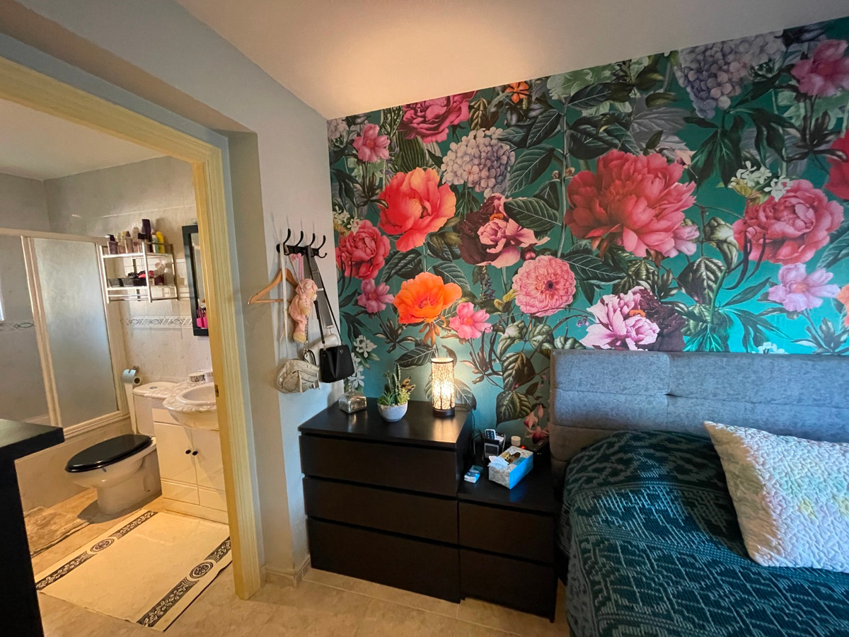 For sale - 5 Bedroom 3 Bathroom House - Detached Villa in Rojales - Benimar  - Alicante