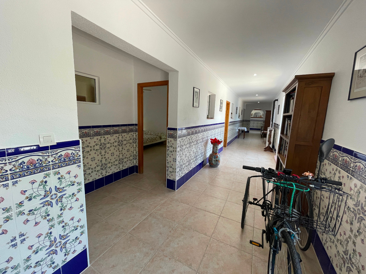 For sale - 4 Bedroom 3 Bathroom House - Detached Villa in Daya Nueva - Daya Nueva Centro  - Alicante