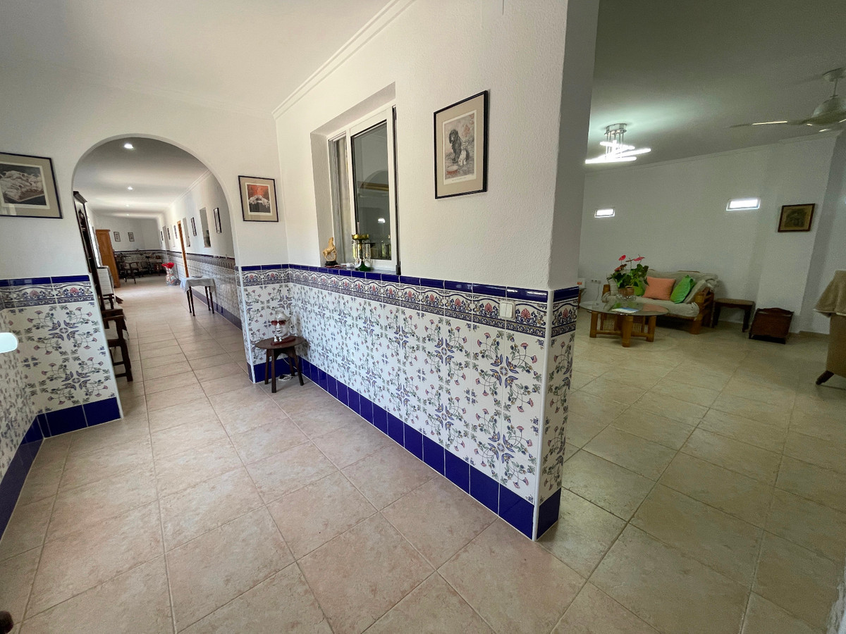 For sale - 4 Bedroom 3 Bathroom House - Detached Villa in Daya Nueva - Daya Nueva Centro  - Alicante