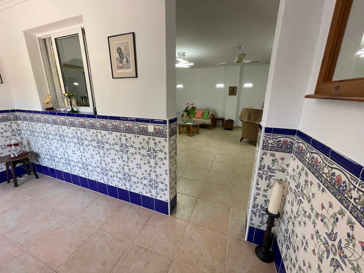 For sale - 4 Bedroom 3 Bathroom House - Detached Villa in Daya Nueva - Daya Nueva Centro  - Alicante