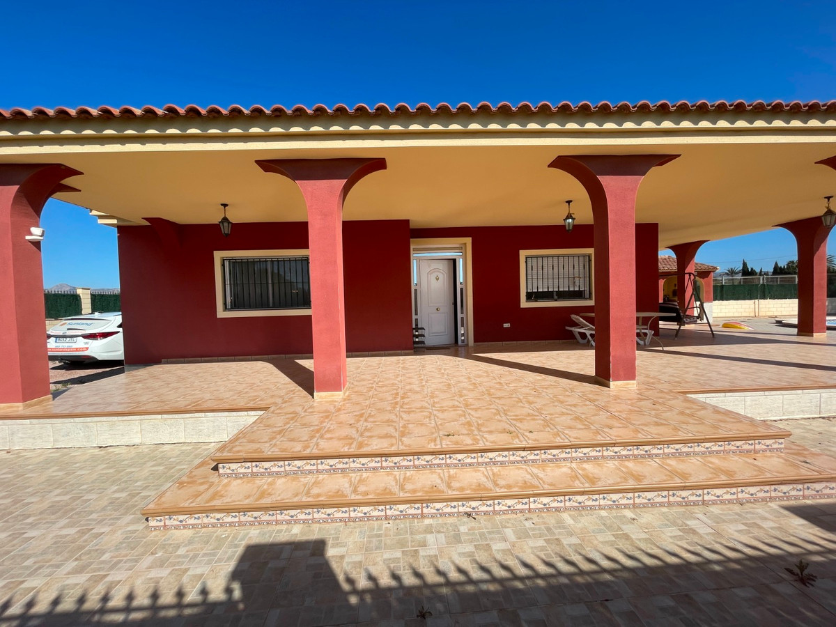 For sale - 3 Bedroom 2 Bathroom House - Detached Villa in Albatera - Albatera Centro  - Alicante
