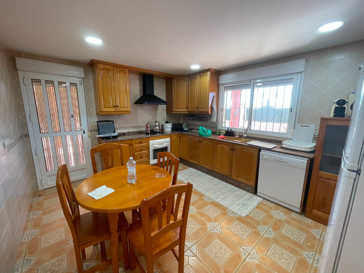 For sale - 3 Bedroom 2 Bathroom House - Detached Villa in Albatera - Albatera Centro  - Alicante