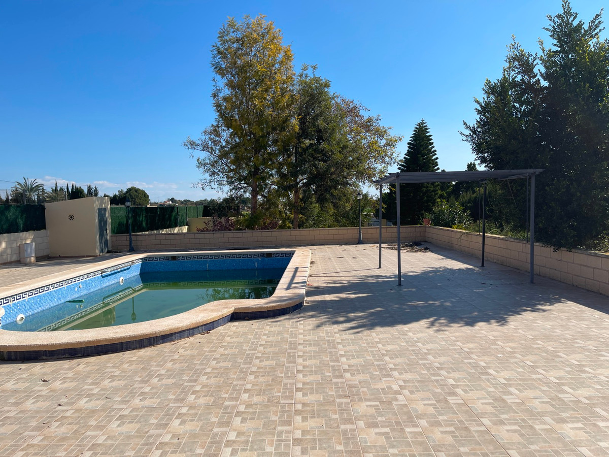 For sale - 3 Bedroom 2 Bathroom House - Detached Villa in Albatera - Albatera Centro  - Alicante