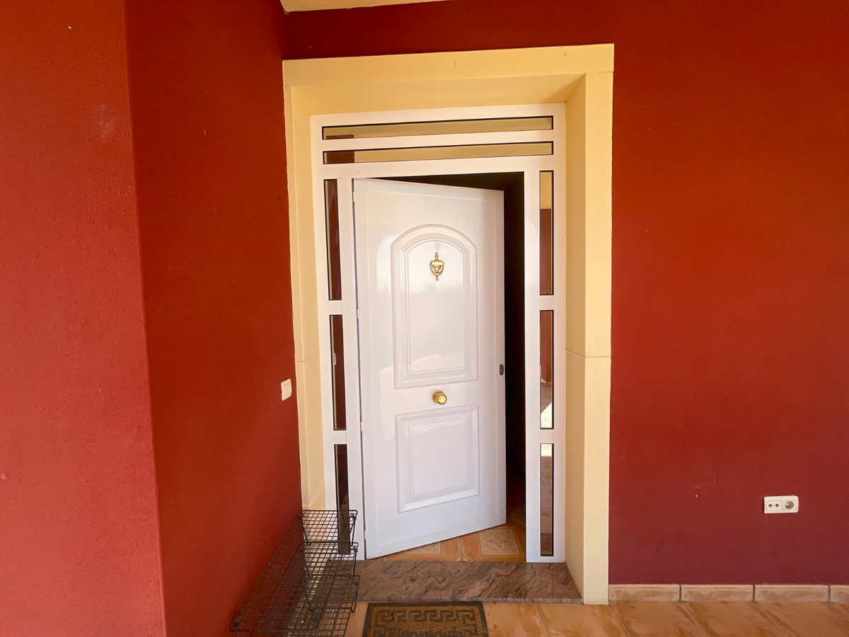 For sale - 3 Bedroom 2 Bathroom House - Detached Villa in Albatera - Albatera Centro  - Alicante