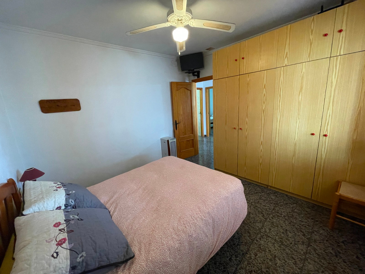 For sale - 3 Bedroom 2 Bathroom House - Detached Villa in Guardamar del Segura - Guardamar del Segura Centro  - Alicante