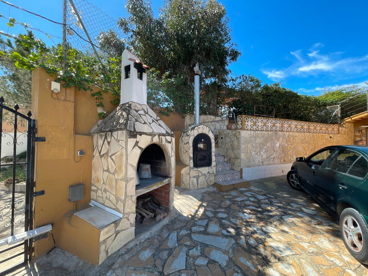 For sale - 3 Bedroom 2 Bathroom House - Detached Villa in Guardamar del Segura - Guardamar del Segura Centro  - Alicante
