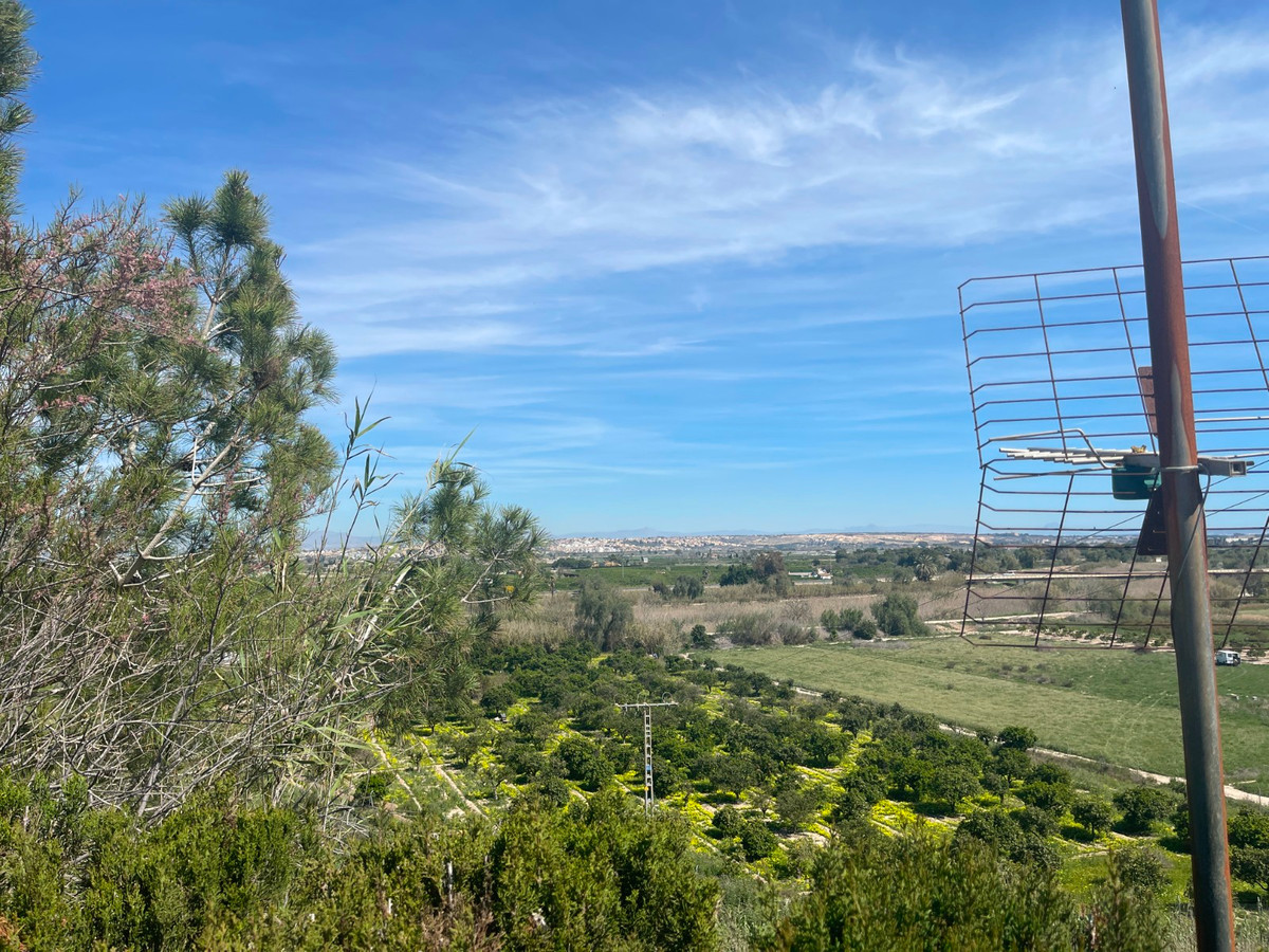 For sale - 3 Bedroom 2 Bathroom House - Detached Villa in Guardamar del Segura - Guardamar del Segura Centro  - Alicante