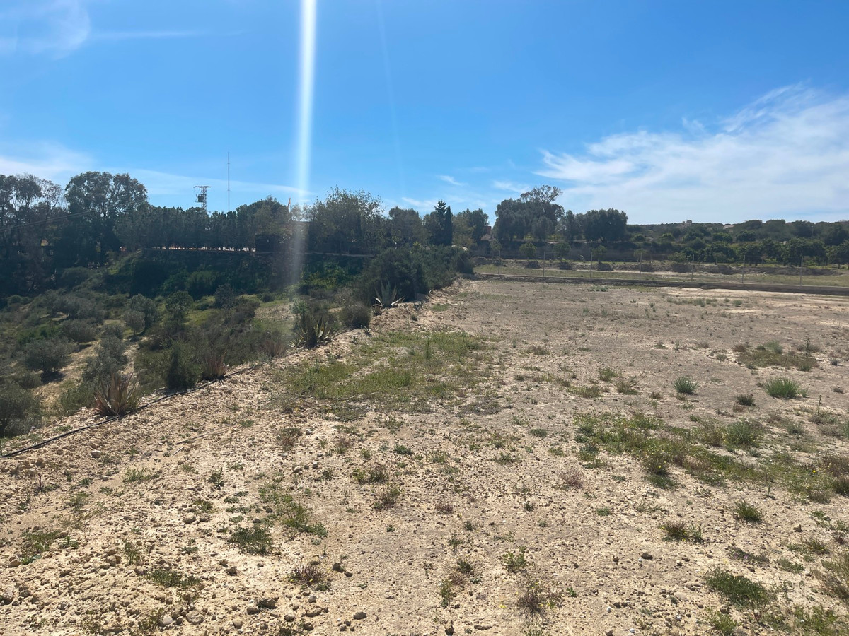 For sale - 3 Bedroom 2 Bathroom House - Detached Villa in Guardamar del Segura - Guardamar del Segura Centro  - Alicante