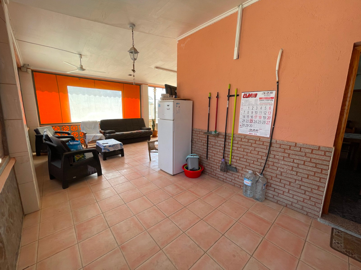 For sale - 3 Bedroom 2 Bathroom House - Detached Villa in Guardamar del Segura - Guardamar del Segura Centro  - Alicante