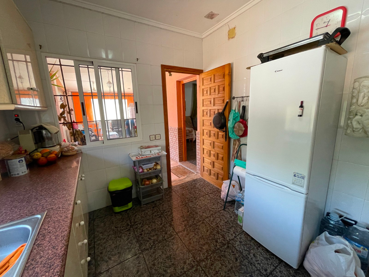 For sale - 3 Bedroom 2 Bathroom House - Detached Villa in Guardamar del Segura - Guardamar del Segura Centro  - Alicante