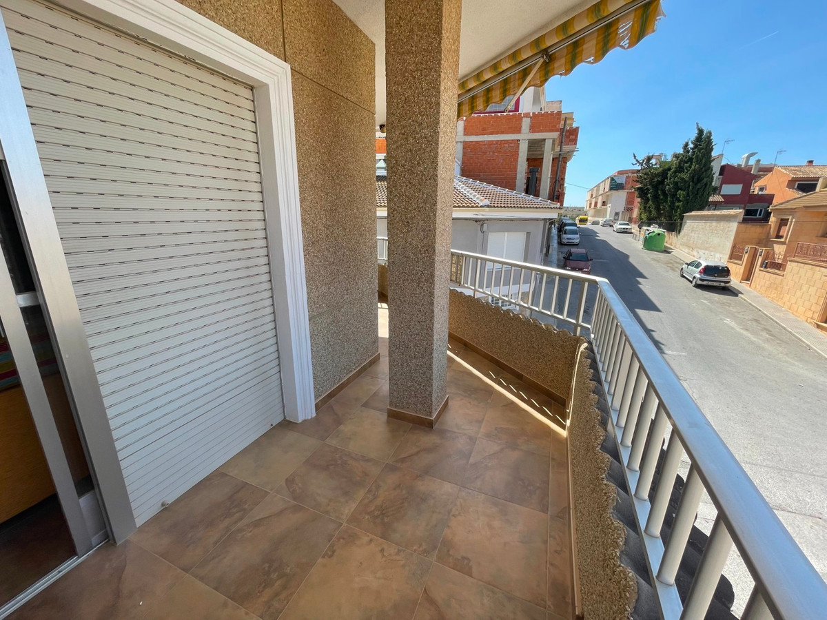 For sale - 5 Bedroom 2 Bathroom House - Detached Villa in San Miguel de Salinas - San Miguel de Salinas Centro  - Alicante