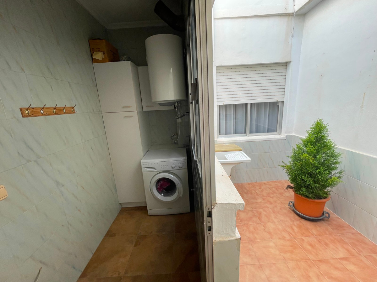 For sale - 5 Bedroom 2 Bathroom House - Detached Villa in San Miguel de Salinas - San Miguel de Salinas Centro  - Alicante
