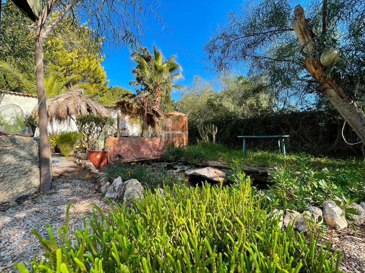 For sale - 5 Bedroom 2 Bathroom House - Detached Villa in Orihuela - Lomas de Cabo Roig  - Alicante